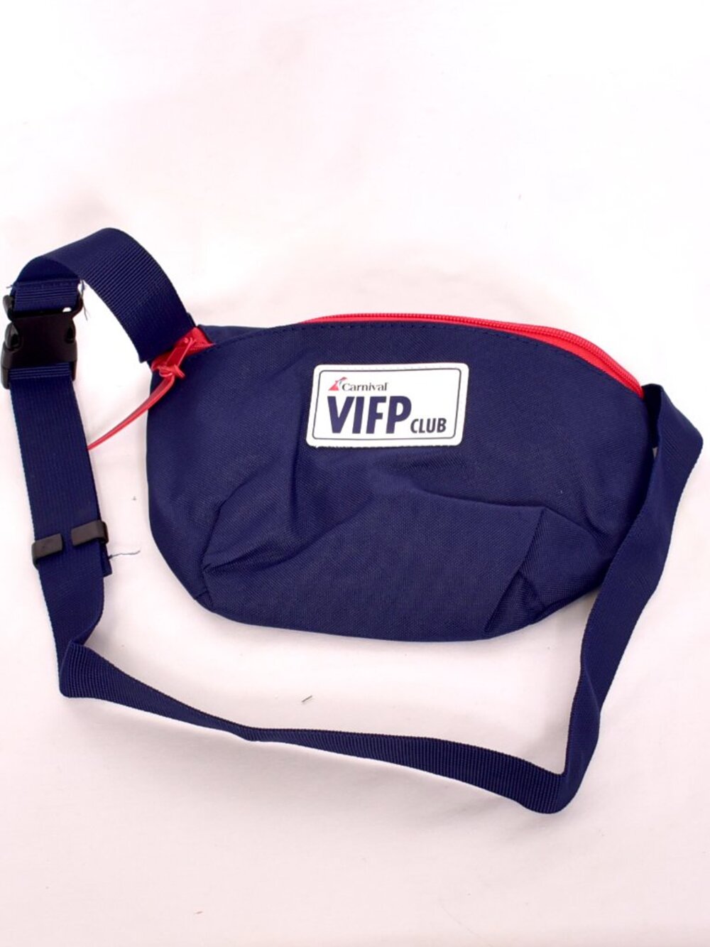 New Carnival Cruise Lines VIFP Platinum Diamond Gift 2023 Fanny Pack